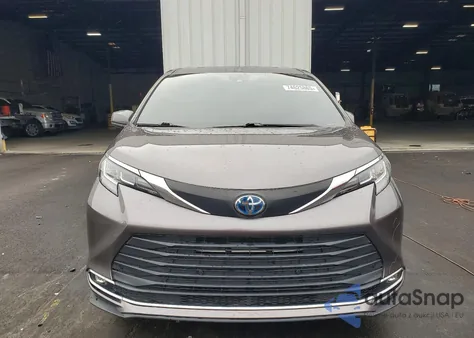 2021 Toyota Sienna Xle из США, поврежденный, VIN 5TDYRKEC5MS004300